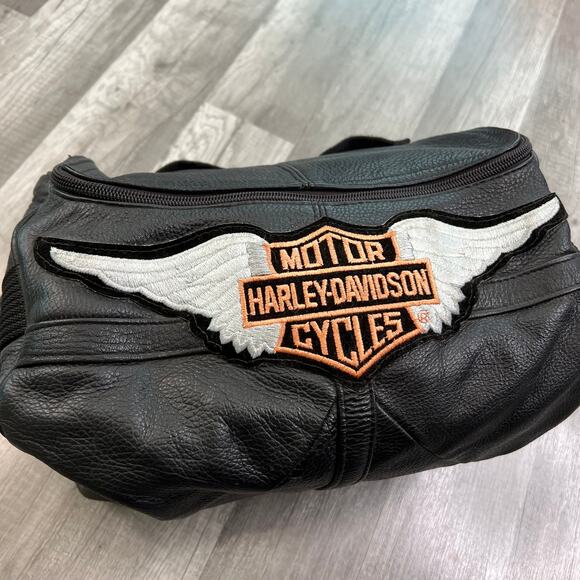 Black Leather Biker Saddle Bag with Harley Davidson Patch - Picture 2 of 10